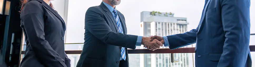 La Regla 50+1 en el Fútbol Alemán: Un Pilar de Control para los Aficionados y Desafíos para la Inversión Extranjera